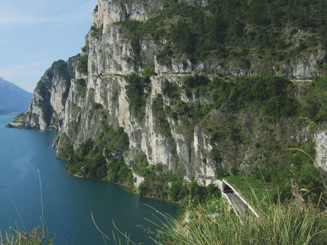 Day 5: lago di Garda: View down