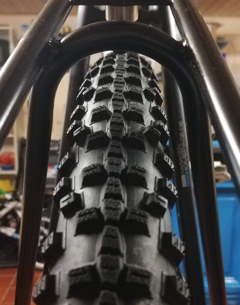 Leichtbau-Gepäckträger am Pedelec