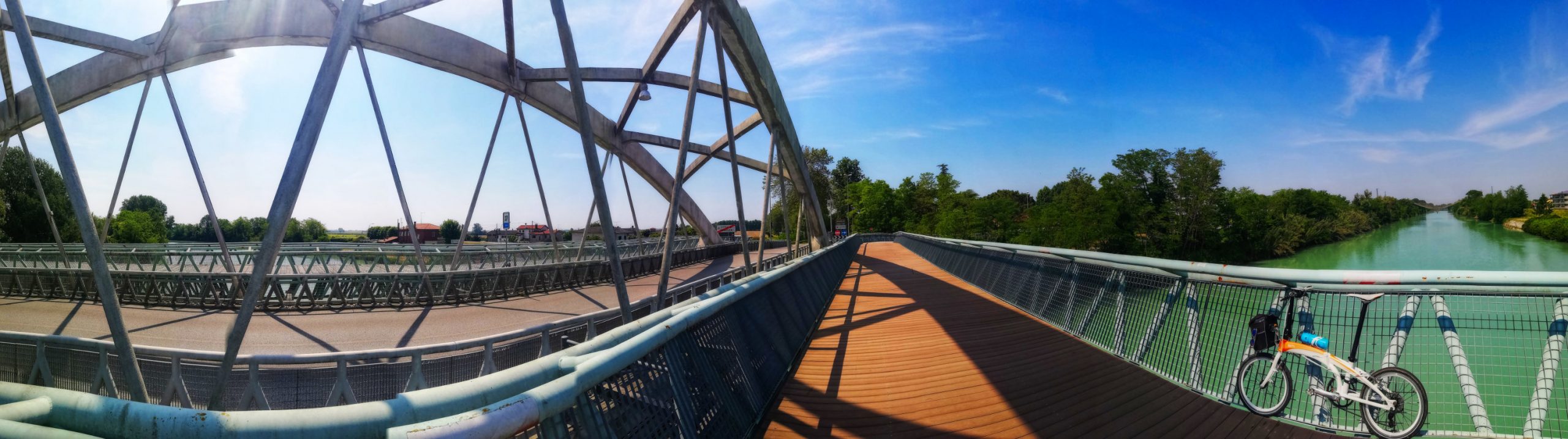 Caorle 2021 - Brückenpanorama Eraclea mit Klapprad
