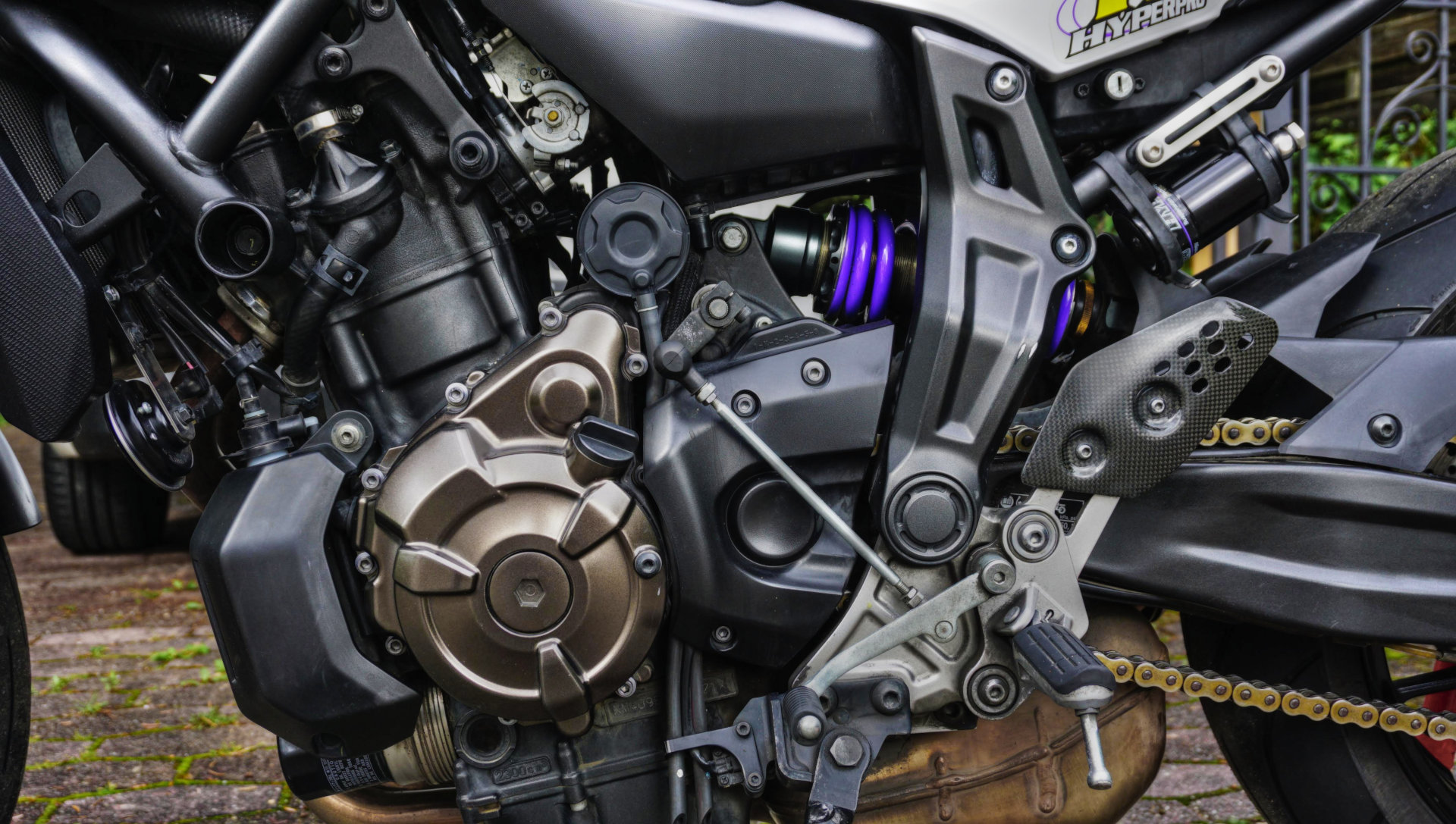 Yamaha MT-07 Modell 2017, Motor links