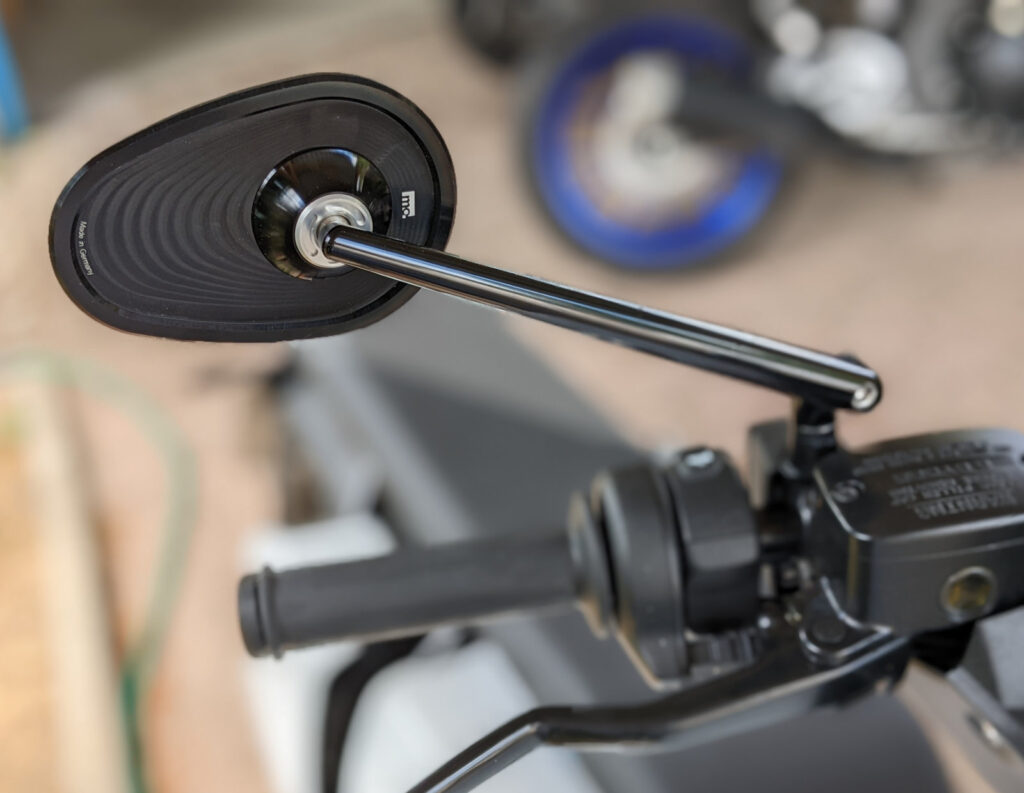 Glaslose Spiegel am CE 04