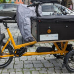 Chike E-Cargo Dreirad mit Neigetechnik und Ladeplattform