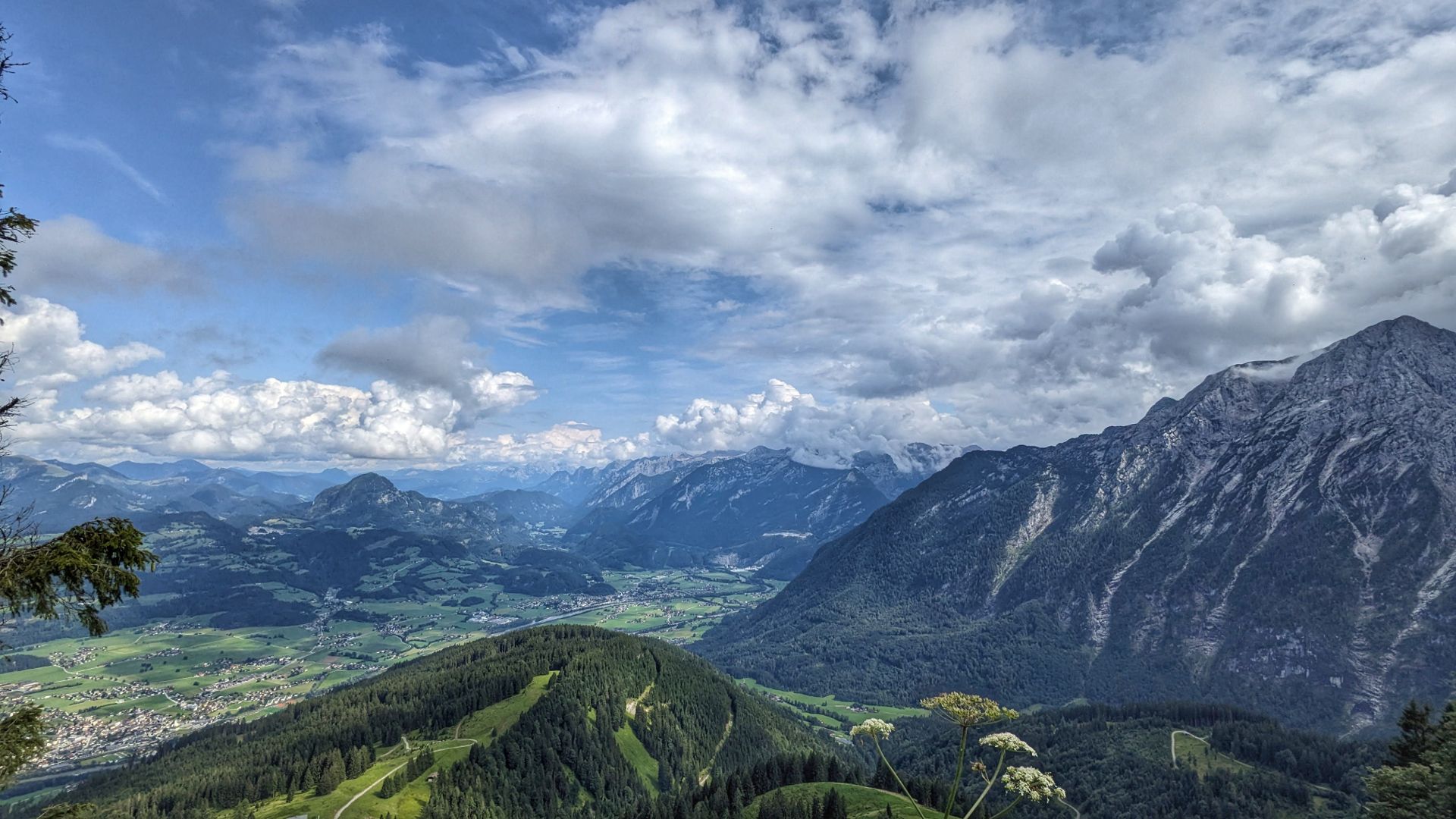 Der große Ausblick von der Rossfeldringstraße