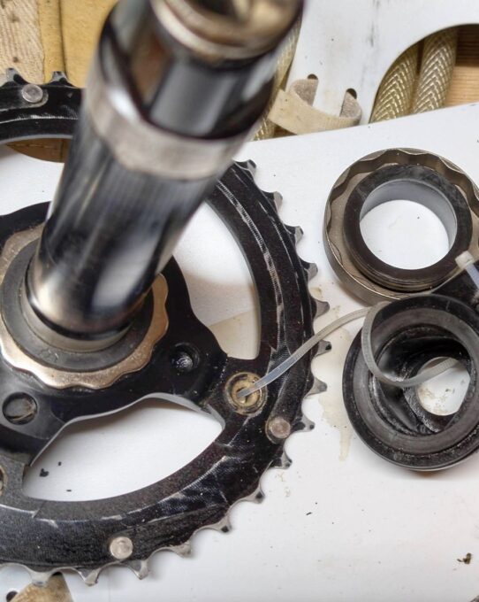 Demontage der e*thirteen TRS Kurbel am Canyon Dude Fatbike