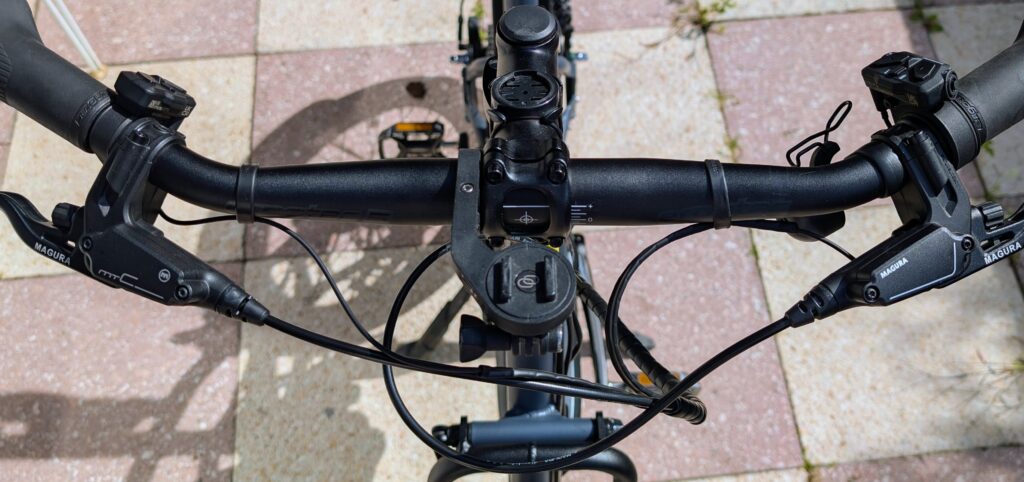 Lenker vom Yoonit Electric Mini Cargobike mit SW-EN600-L Schalteinheit links