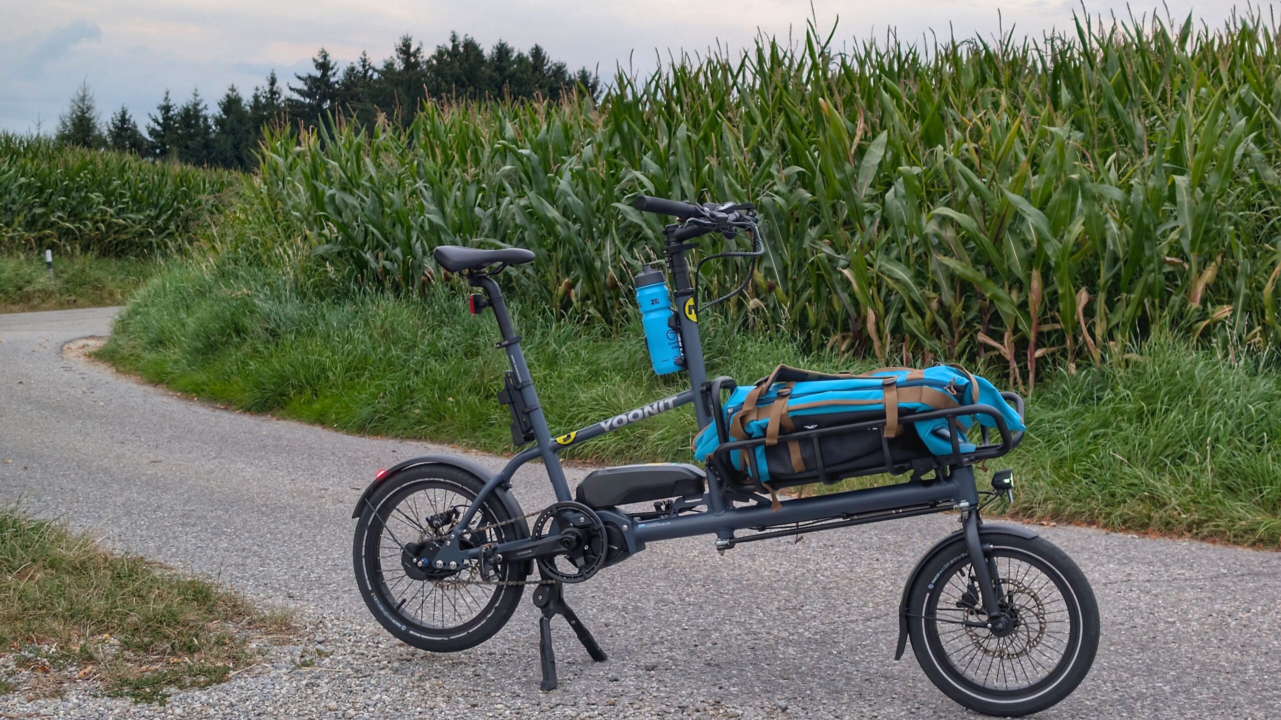 Proberunde mit Yoonit Mini Cargobike, Smart Carrier und fast leerem 60l Duffelbag