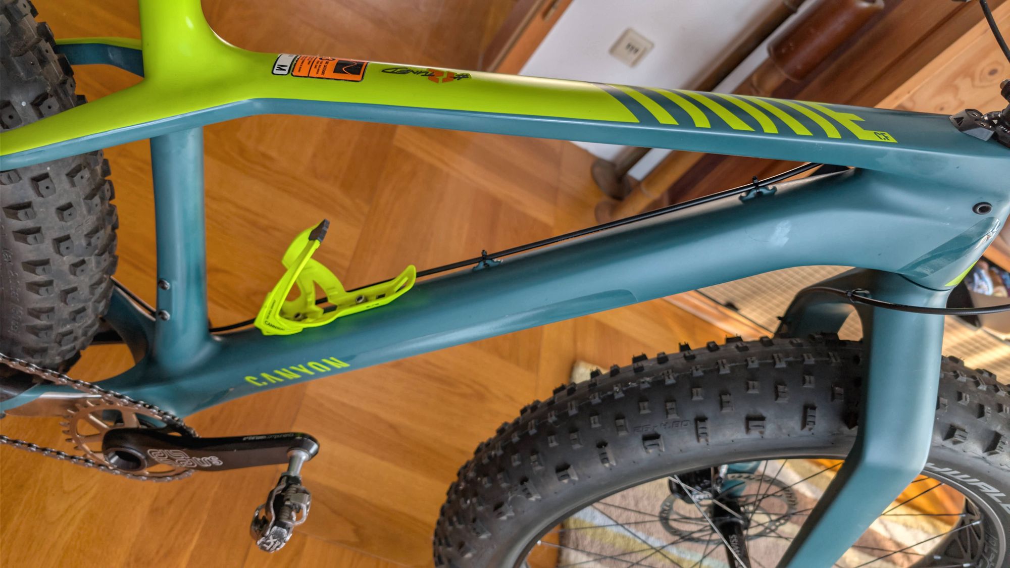 Dude Rahmen ohne Umwerfer und vorderen Schaltzug nach 1x12 Umbau